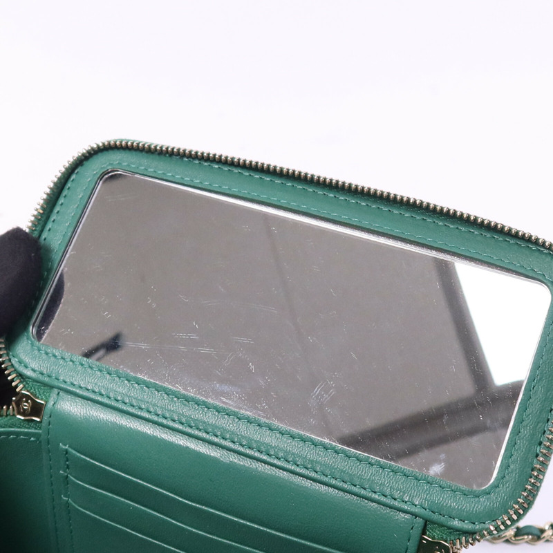 CHANEL 羊皮皮革Vanity Case金扣鏈帶肩背袋-14