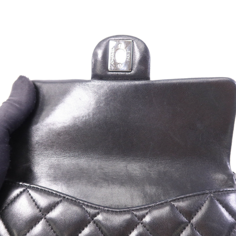 CHANEL 羊皮皮革Chain Shoulder銀扣鏈帶肩背袋-15