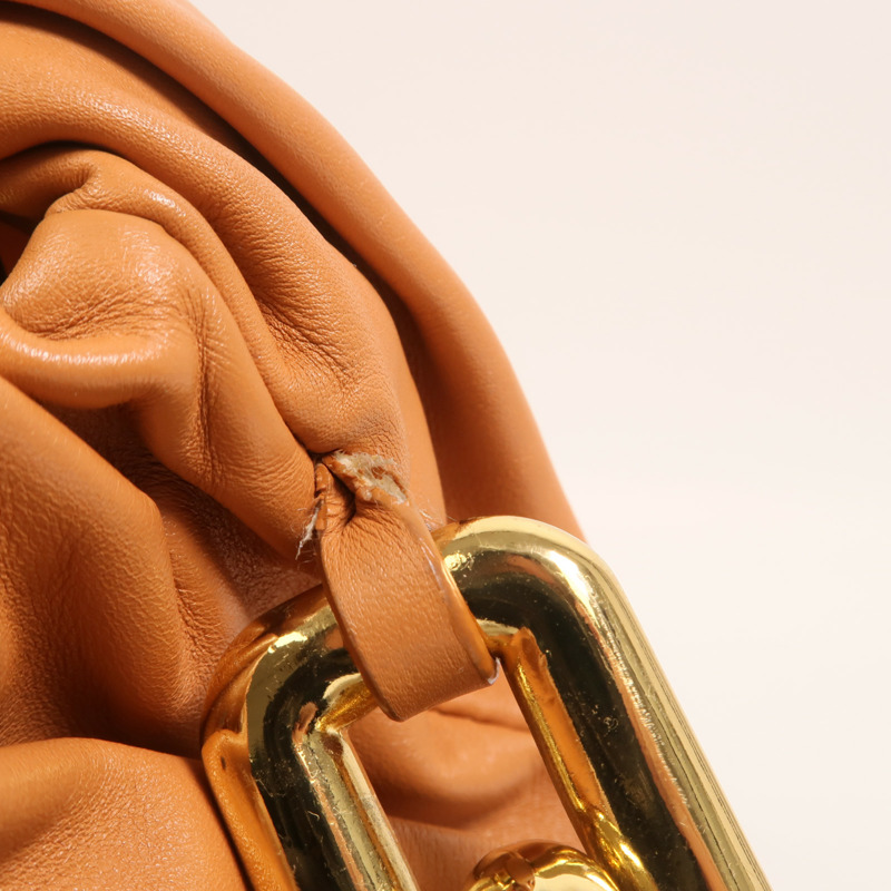 BOTTEGA VENETA 牛皮皮革Chain Shoulder Bag金扣鏈帶肩背袋-14