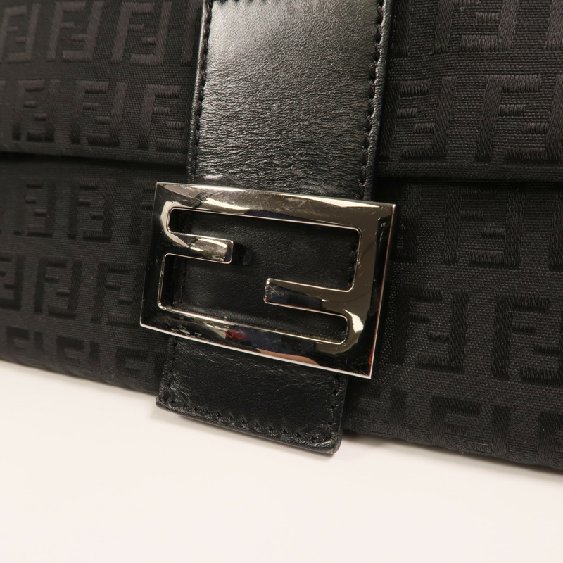 FENDI Zucchino Canvas Mamma Baguette銀扣肩背袋-13