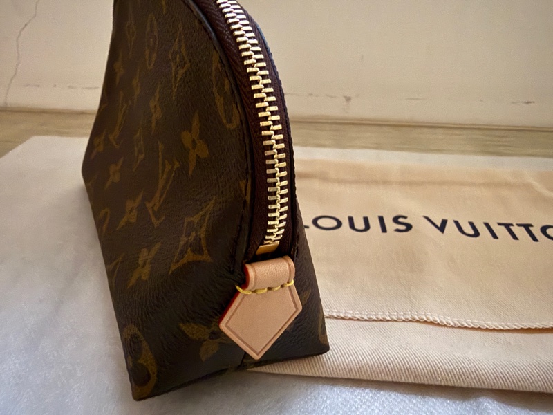 【全新】LOUIS VUITTON 經典老花化妝包PM-3