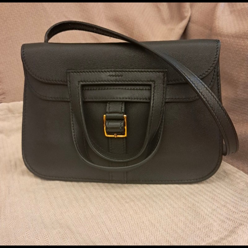 Hermes Halzan mini 黑金 SWIFT皮
黑色金扣-1