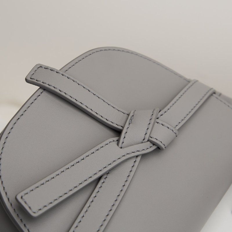 二手Loewe Gate mini 珍珠灰-4