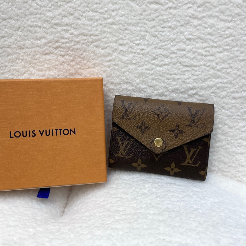 Louis Vuitton 路易威登 Victorine短夾 Monogram老花拚色三折短夾 金釦零錢短夾 M81557-1