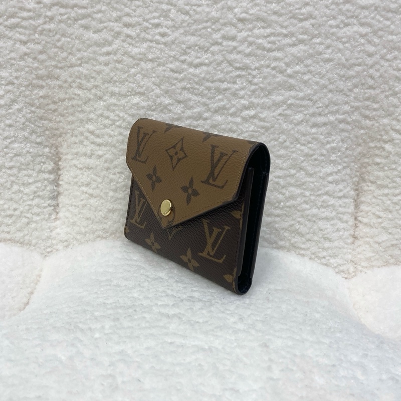 Louis Vuitton 路易威登 Victorine短夾 Monogram老花拚色三折短夾 金釦零錢短夾 M81557-3