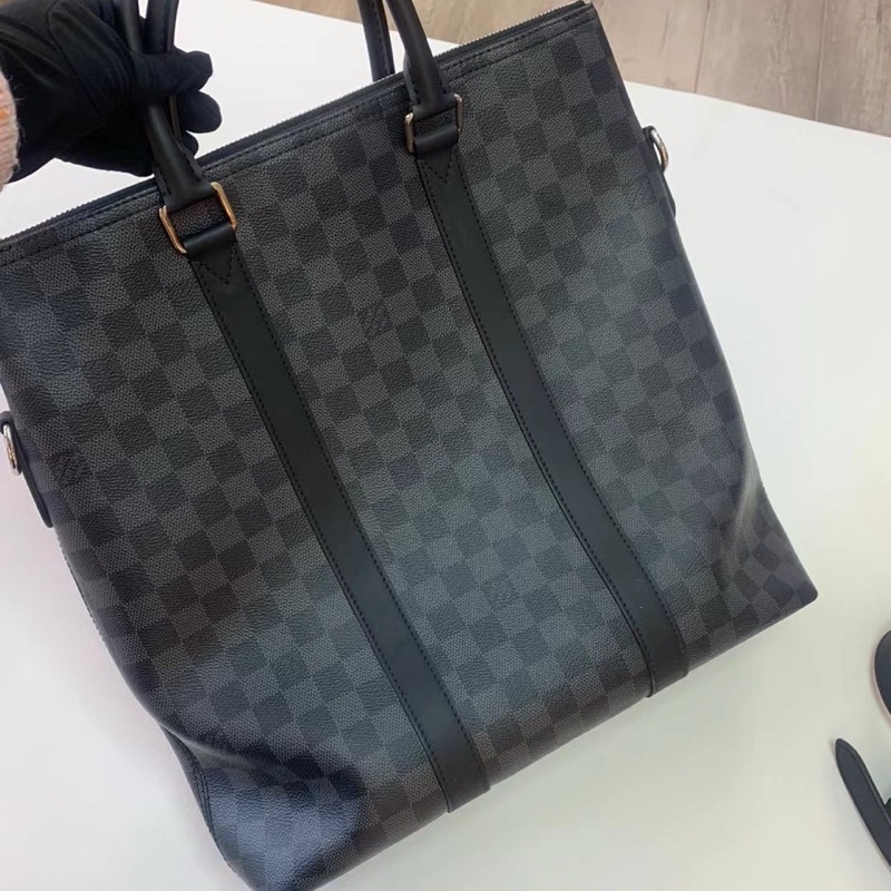 LV 路易威登 芯片款 Daniel Graphite 黑色棋盤格男款手提單肩斜挎包-1