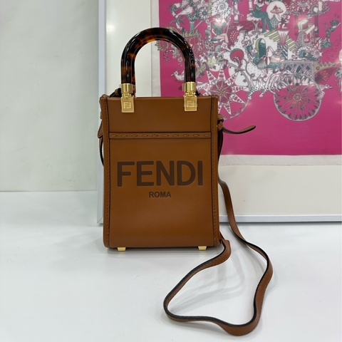 FENDI mini陽光托​​特，焦糖色玳瑁手柄，經典ROMA大logo