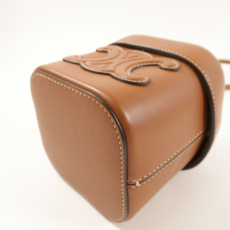 CELINE 牛皮皮革Cuir Triomphe Box Small金扣肩背袋-9