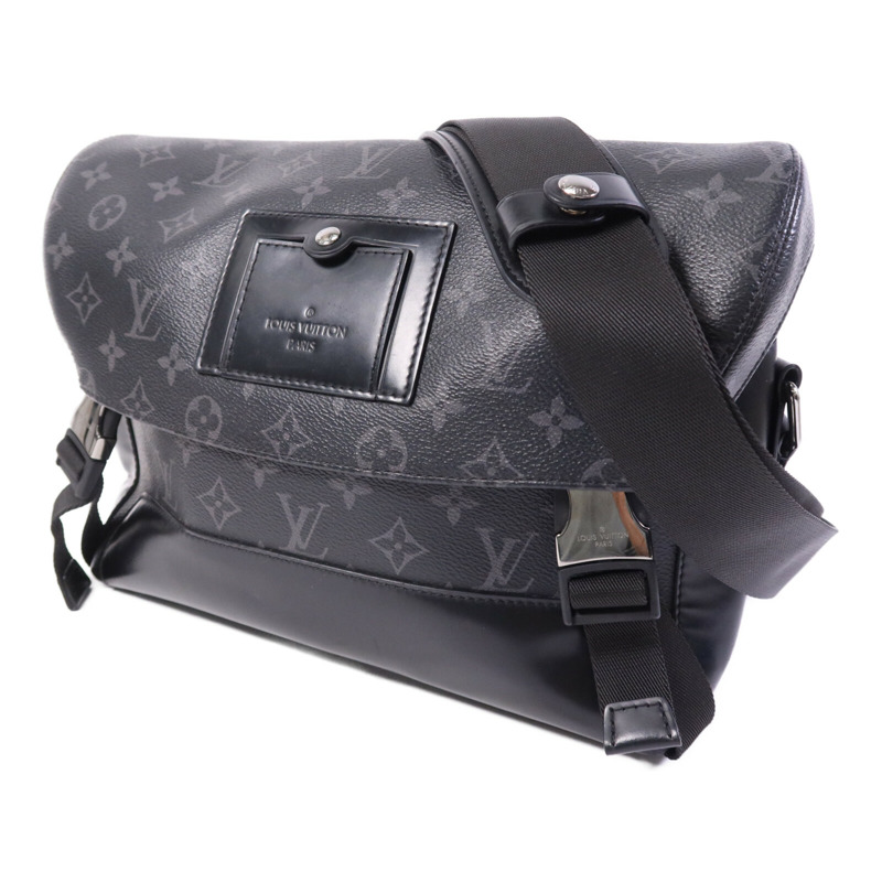 LOUIS VUITTON Monogram Eclipse Messenger PM Voyager銀扣肩背袋-2