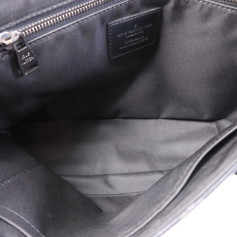 LOUIS VUITTON Monogram Eclipse Messenger PM Voyager銀扣肩背袋-4