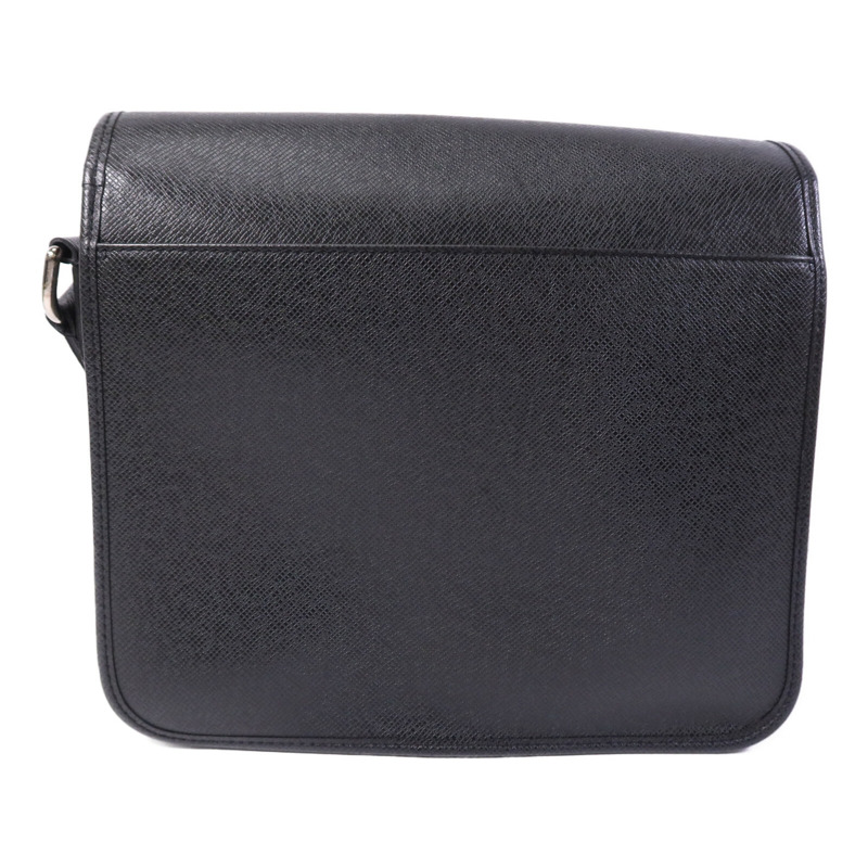 LOUIS VUITTON Taiga Andrei銀扣肩背袋-1