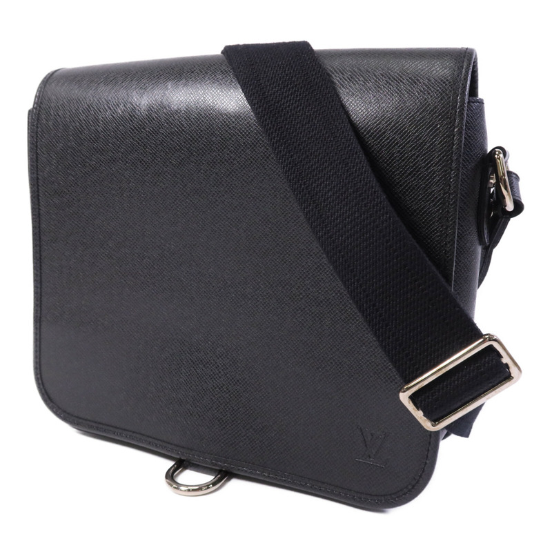 LOUIS VUITTON Taiga Andrei銀扣肩背袋-2