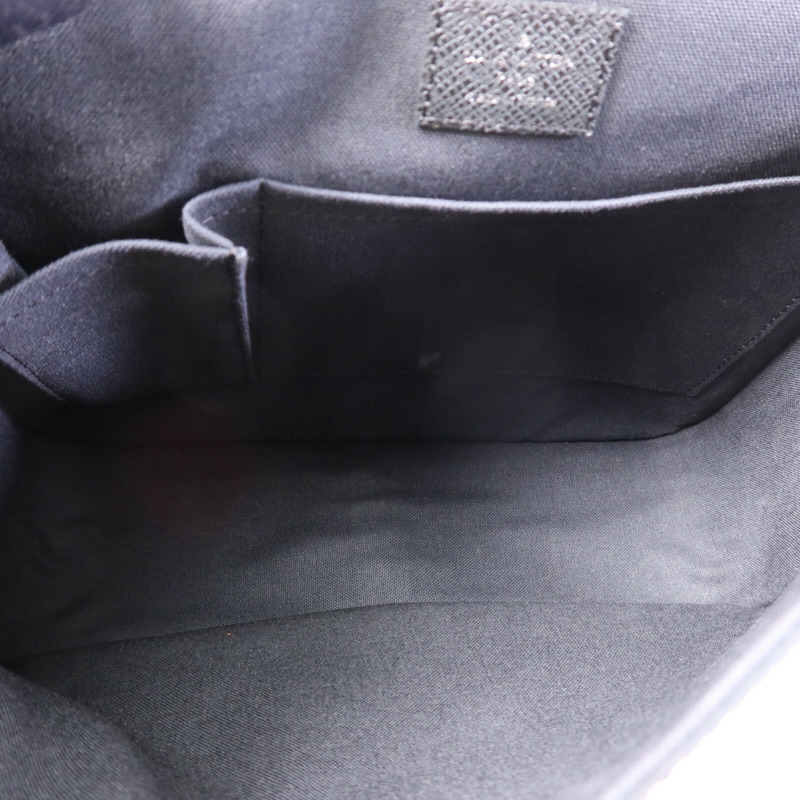 LOUIS VUITTON Taiga Andrei銀扣肩背袋-4