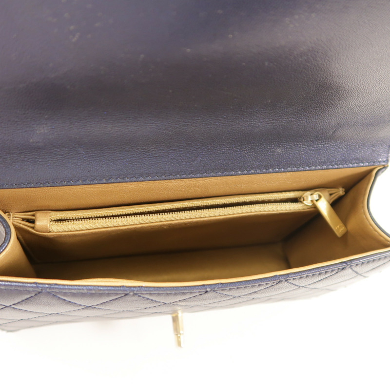 CHANEL 牛皮皮革Chain Shoulder金扣鏈帶肩背袋-4