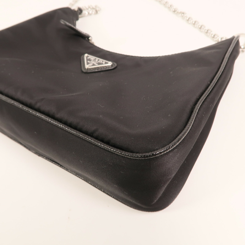 PRADA 尼龍Re-Edition 2005銀扣鏈帶肩背袋-12