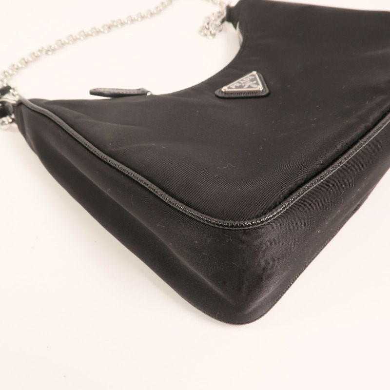 PRADA 尼龍Re-Edition 2005銀扣鏈帶肩背袋-13