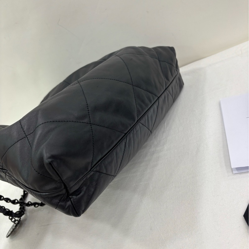 CHANEL soblack中號22bag 晶片包 黑色黑字黑鏈超酷 隨性百搭-4