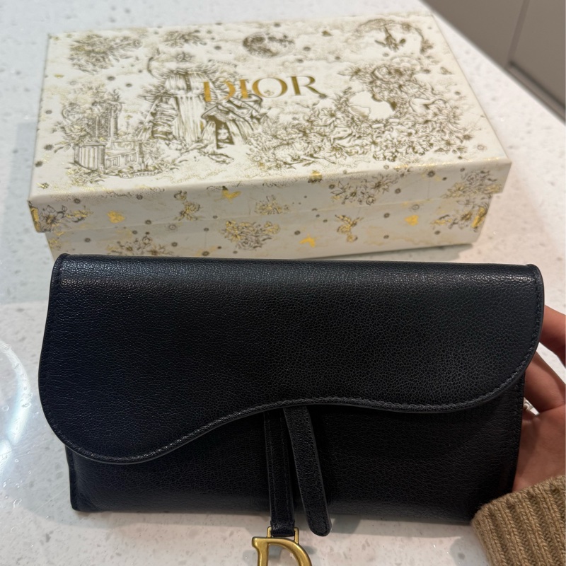 Saddle 附鏈帶長夾 黑色山羊皮 WOC-6