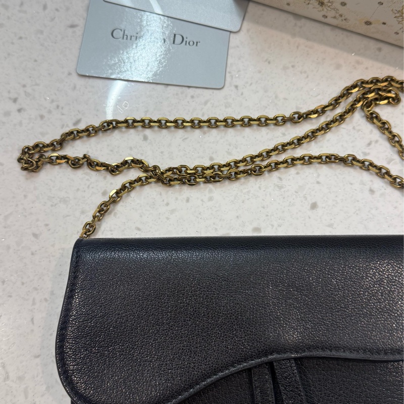 Saddle 附鏈帶長夾 黑色山羊皮 WOC-16