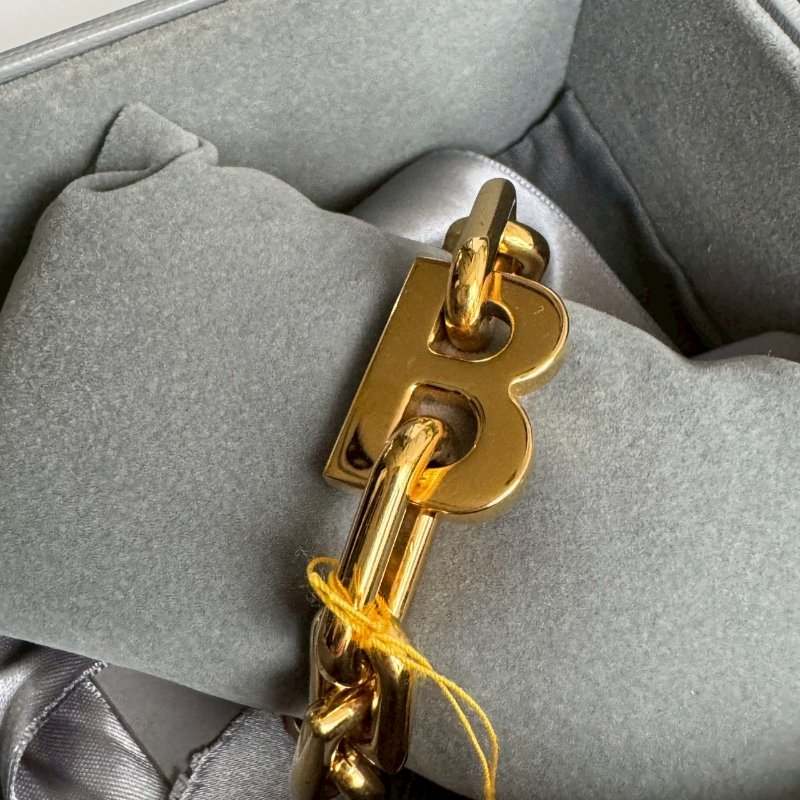 🎉盒、防塵套 穿搭必入 BALENCIAGA 金色字母手環-2