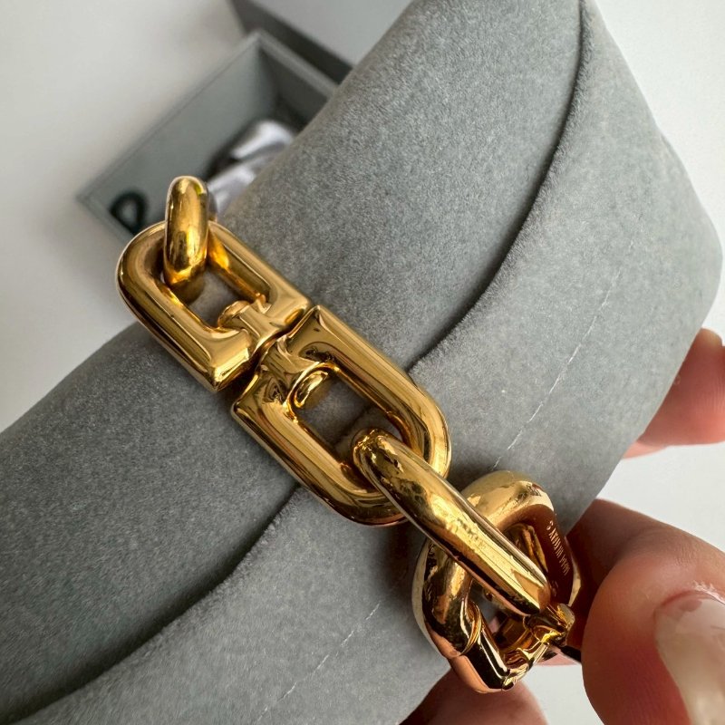🎉盒、防塵套 穿搭必入 BALENCIAGA 金色字母手環-7