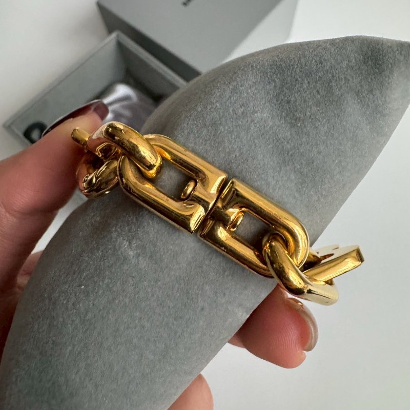 🎉盒、防塵套 穿搭必入 BALENCIAGA 金色字母手環-10