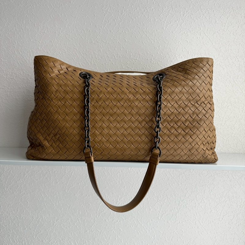 📍容量超大‼️羊皮超好摸 BV 牛奶糖色肩背包-0