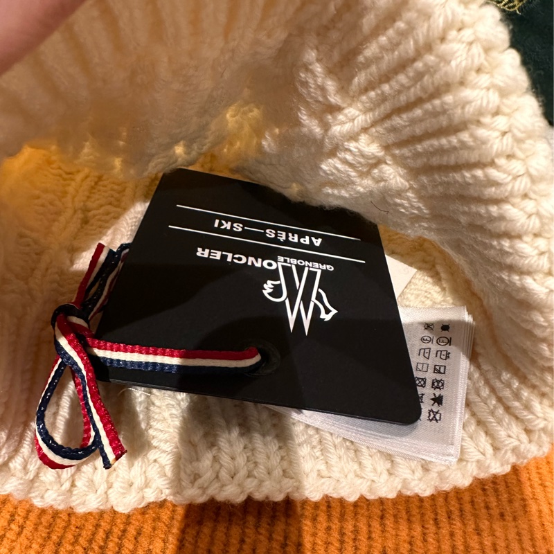 Moncler Grenoble 頂級羊絨混紡狐狸毛球針織帽 (米白色)-8