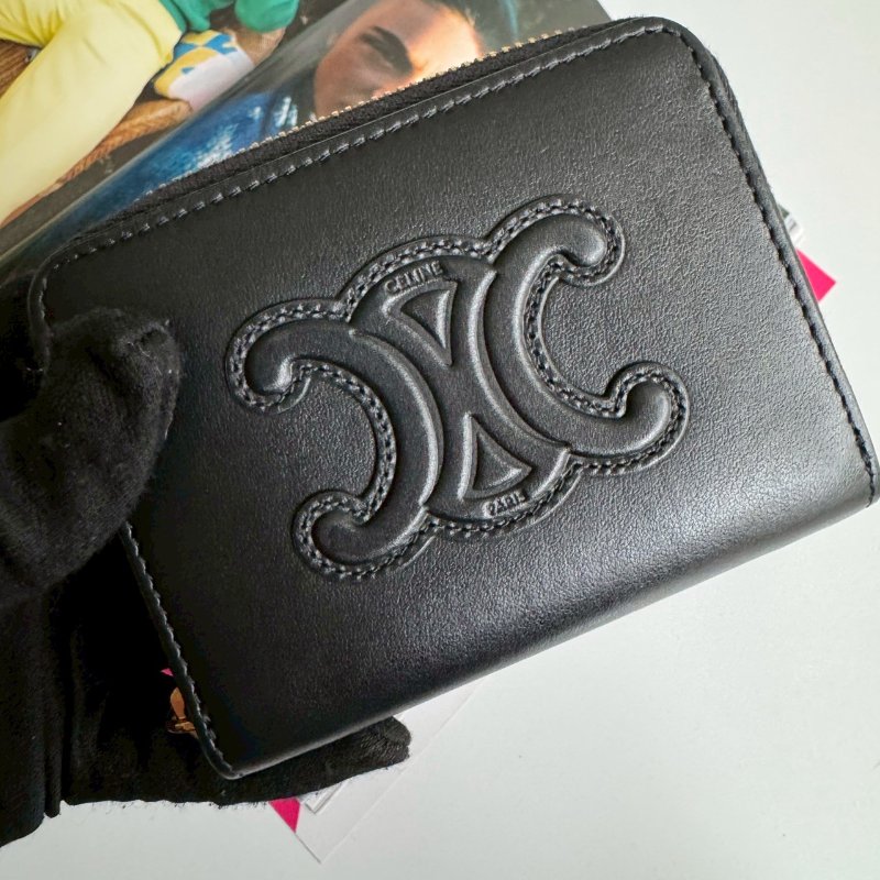 💝顏色超百搭❗全網最低 Celine 黑色亮面皮革拉鍊短夾-2