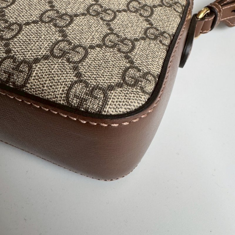 💖不買會後悔‼️超百搭 烏木色拼棕色經典花紋斜背包-7