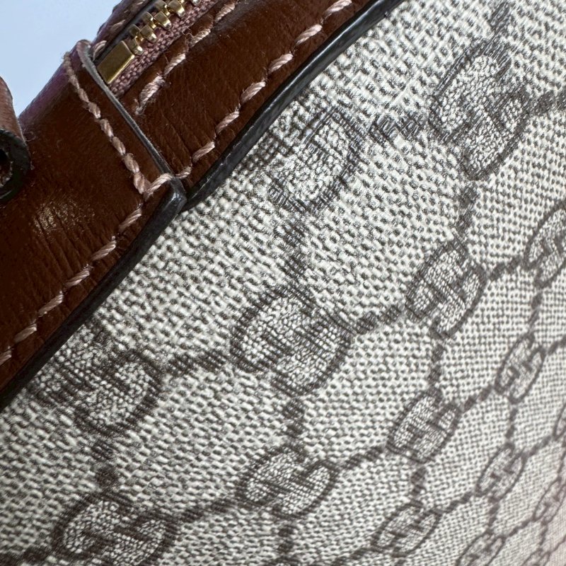 💖不買會後悔‼️超百搭 烏木色拼棕色經典花紋斜背包-9