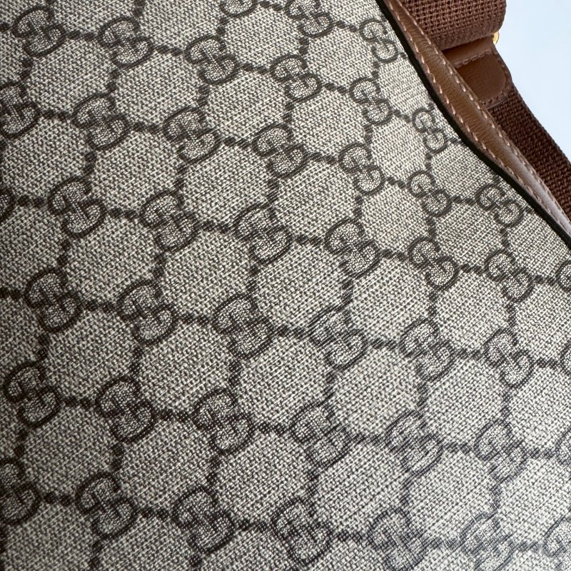 💖不買會後悔‼️超百搭 烏木色拼棕色經典花紋斜背包-15