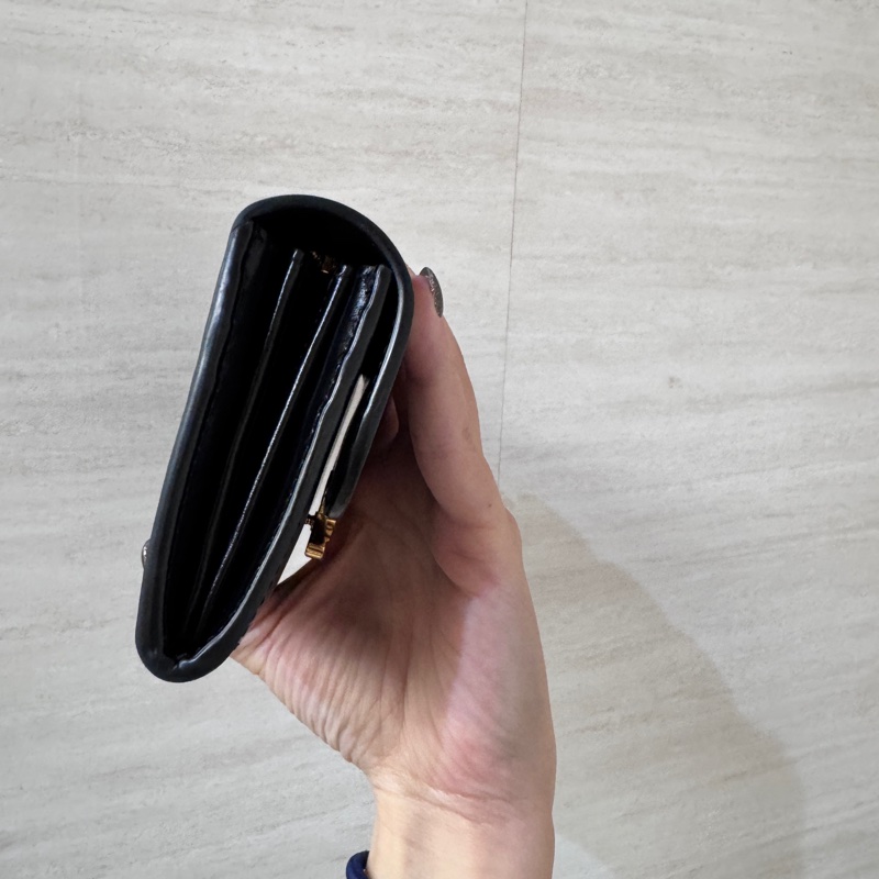 Celine Triomphe 黑色滑面牛皮凱旋門長夾-4