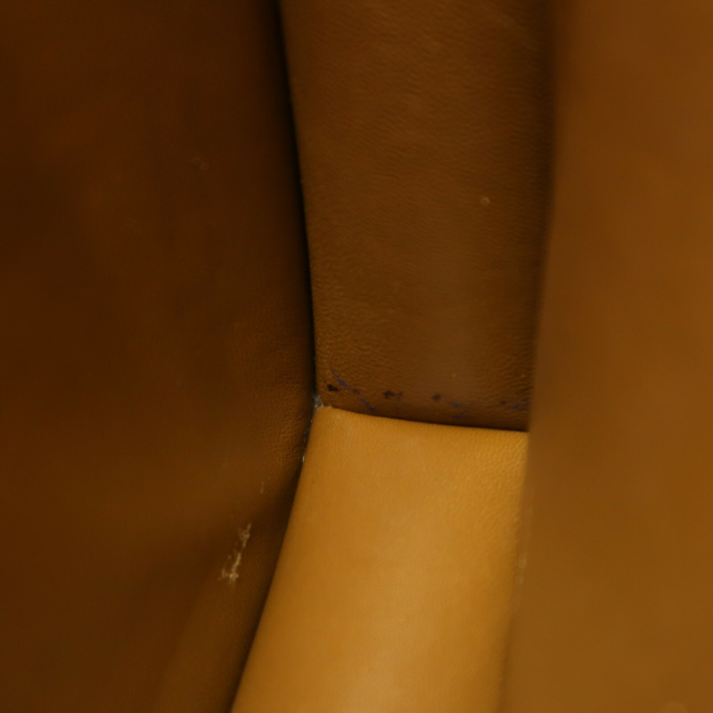 CELINE 牛皮皮革Classic Box金扣肩背袋-14