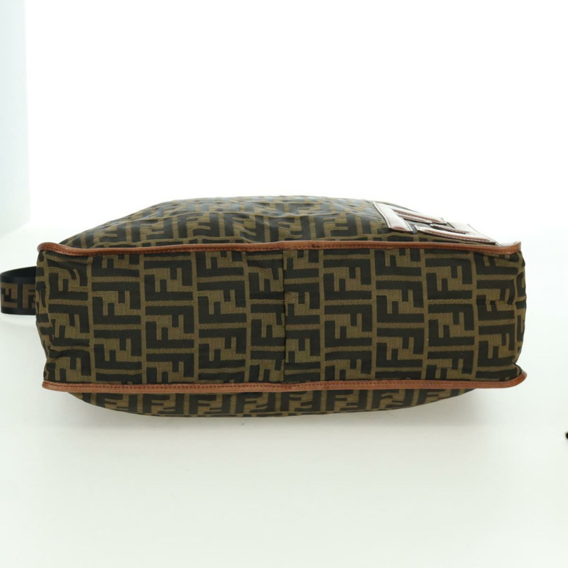 【日本直送】FENDI Zucca帆布單肩包 黑色棕色 正品 173487V-4