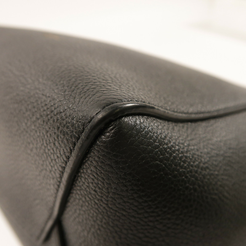 CELINE 牛皮皮革Sangle Bucket金扣肩背袋-9