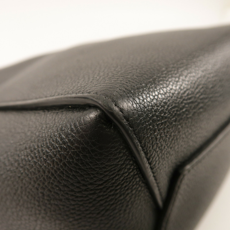 CELINE 牛皮皮革Sangle Bucket金扣肩背袋-10