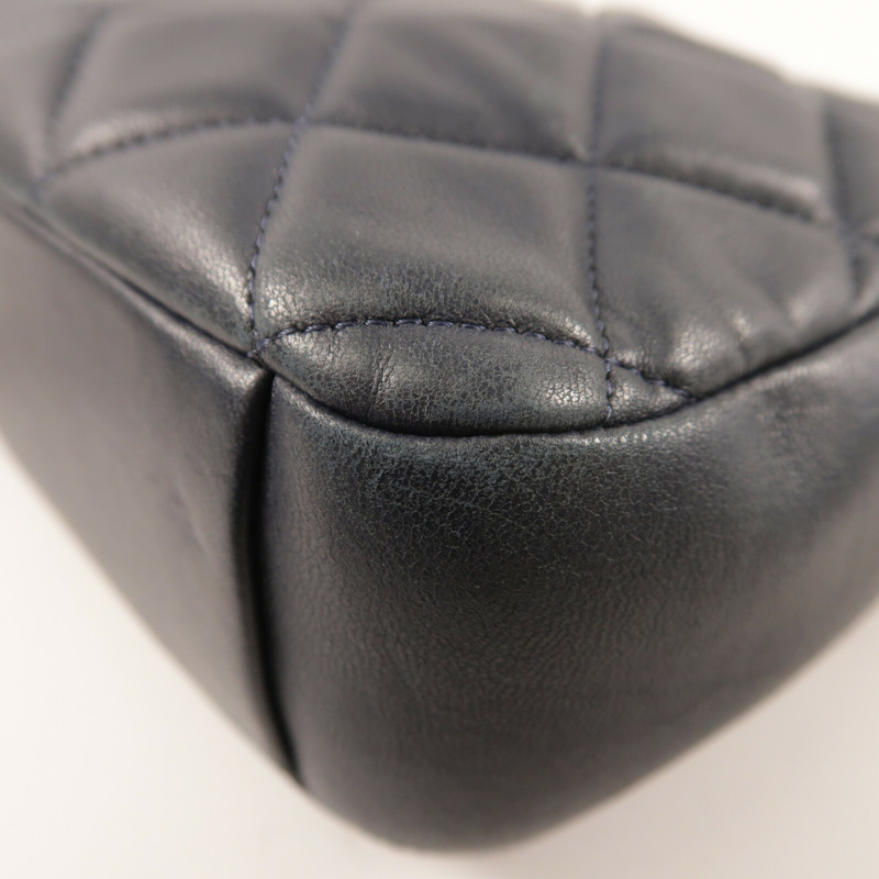 CHANEL 羊皮皮革Camera Bag金扣鏈帶肩背袋-10