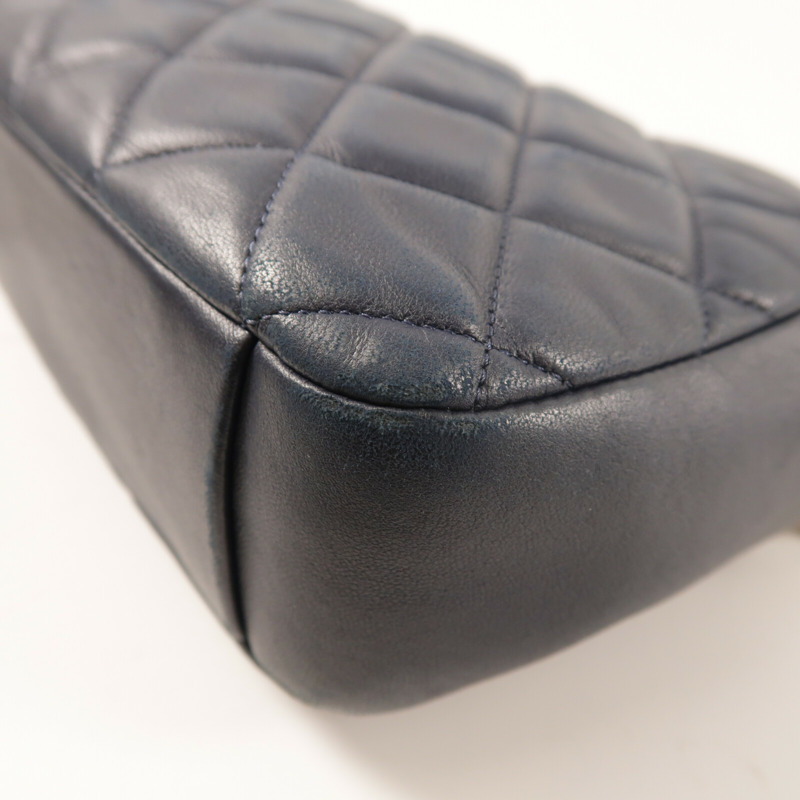 CHANEL 羊皮皮革Camera Bag金扣鏈帶肩背袋-12