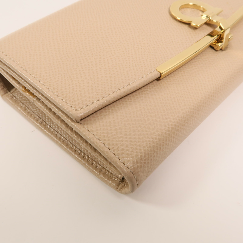 Salvatore Ferragamo 牛皮皮革Gancini Continental Wallet金扣長錢包-10