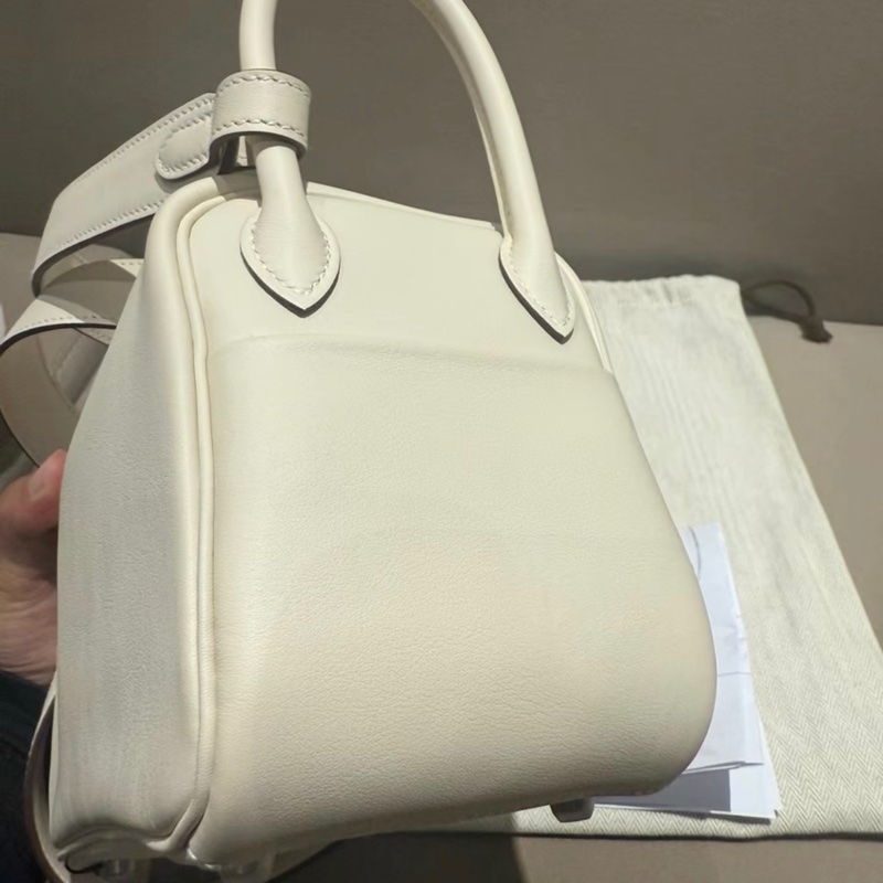 有購証✨ Hermes mini lindy奶油白銀扣拼芝麻色，B刻24年單-3