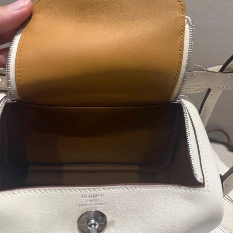 有購証✨ Hermes mini lindy奶油白銀扣拼芝麻色，B刻24年單-5