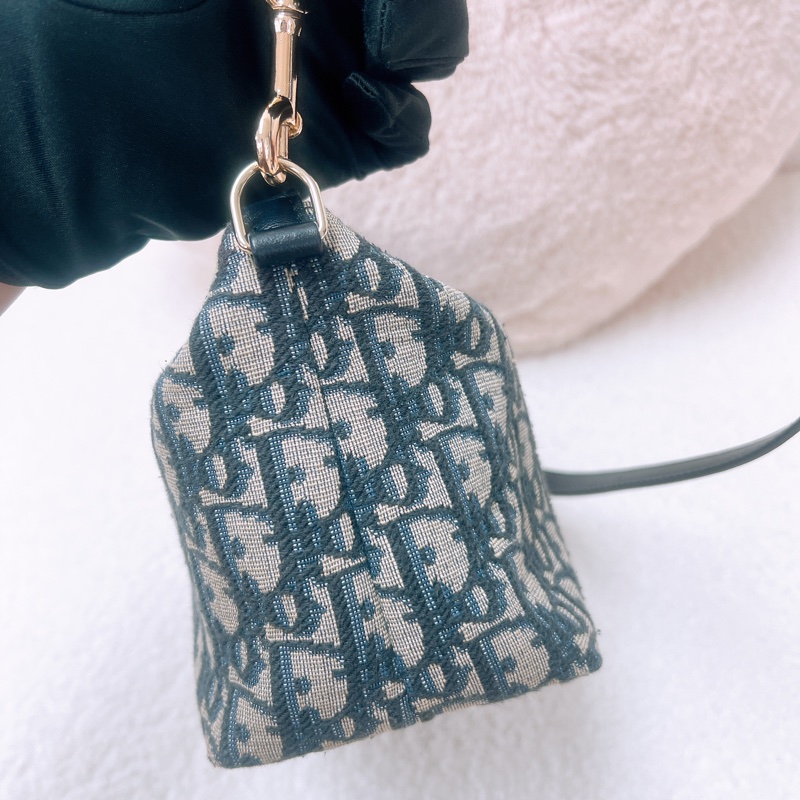 Dior diortravel nomad 藍色老花飯盒包/腋下包-5