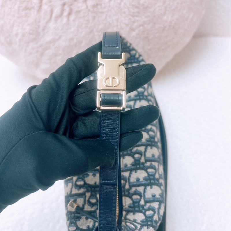 Dior diortravel nomad 藍色老花飯盒包/腋下包-8