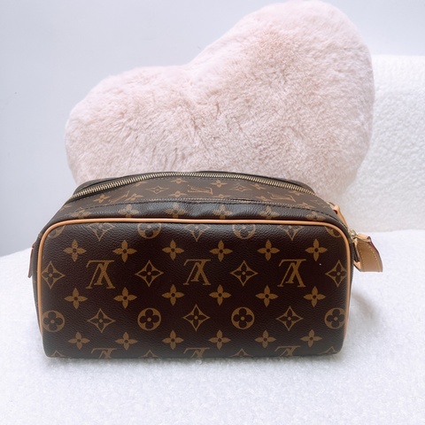 Lv dopp pouch 老花手拿包/收納袋