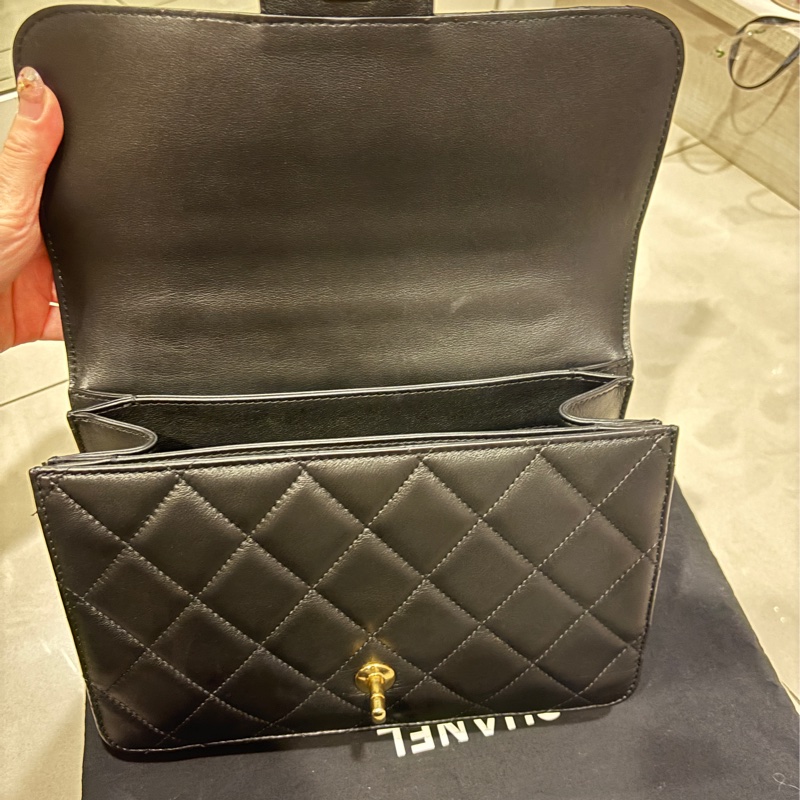 Chanel flap bag with handle CF晶片款 手提斜背包-8