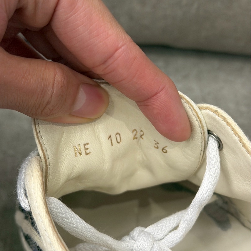 DIOR刺繡小白鞋-5