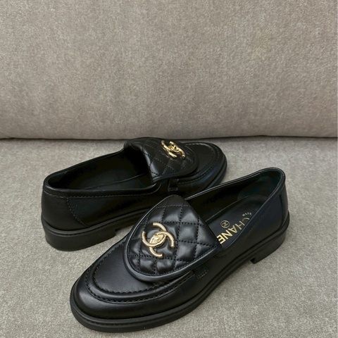 香奈兒黑金樂福鞋