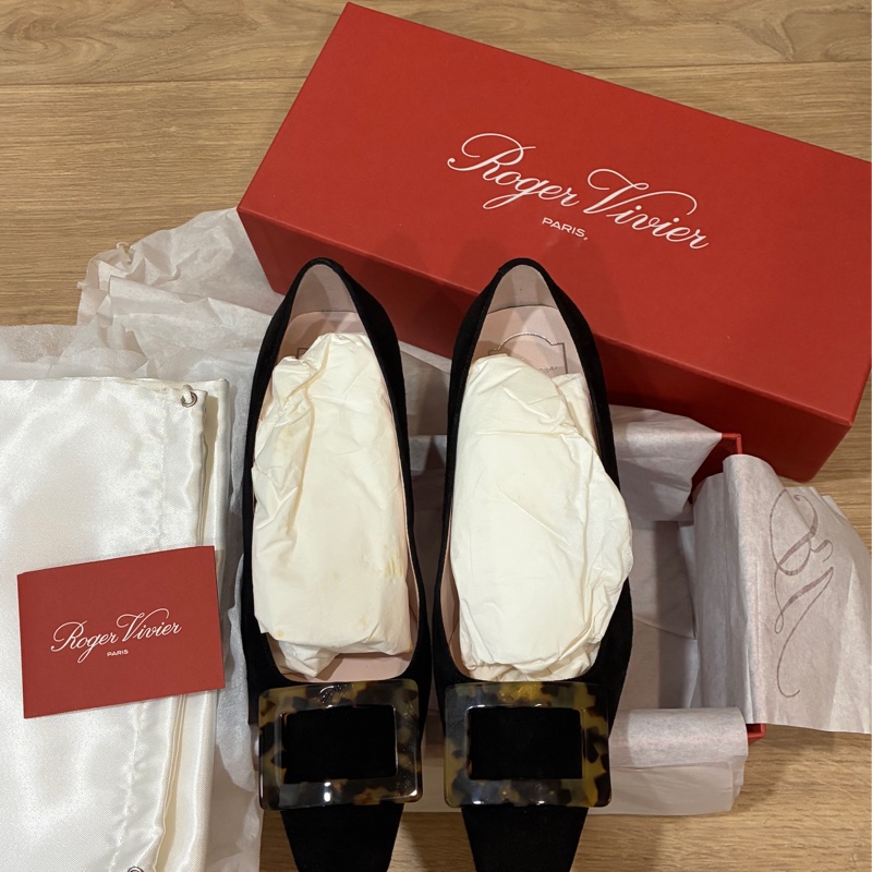 Roger Vivier pumps系列 黑色麂皮玳瑁扣跟鞋 36寸-3