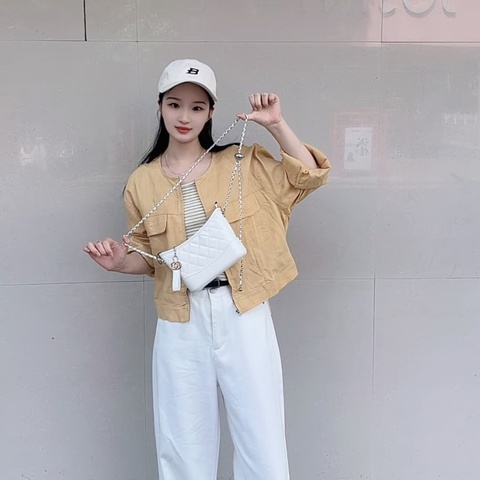 CHANEL白色小號流浪包 20*15*9 98新配件保卡塵袋